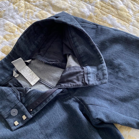 Peter Nygard jeans trousers with seam to keep shape. Size 4P. EUC. Straight leg - Picture 2 of 16